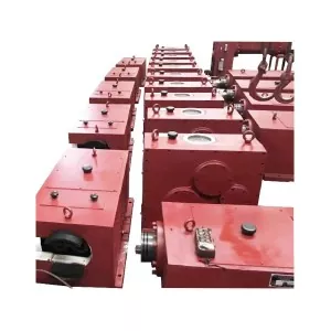Giarbhosca Extruder Plaisteacha